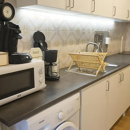 La Terrasse Des Pins Spacieux Et Familial アンティーブ