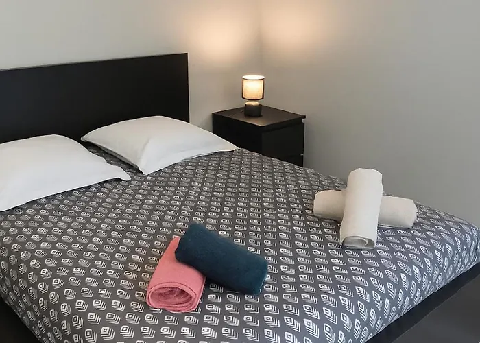 La Terrasse Des Pins Spacieux Et Familial * 昂蒂布